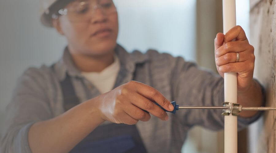 Expert burst pipe repair services in Robertson, WY